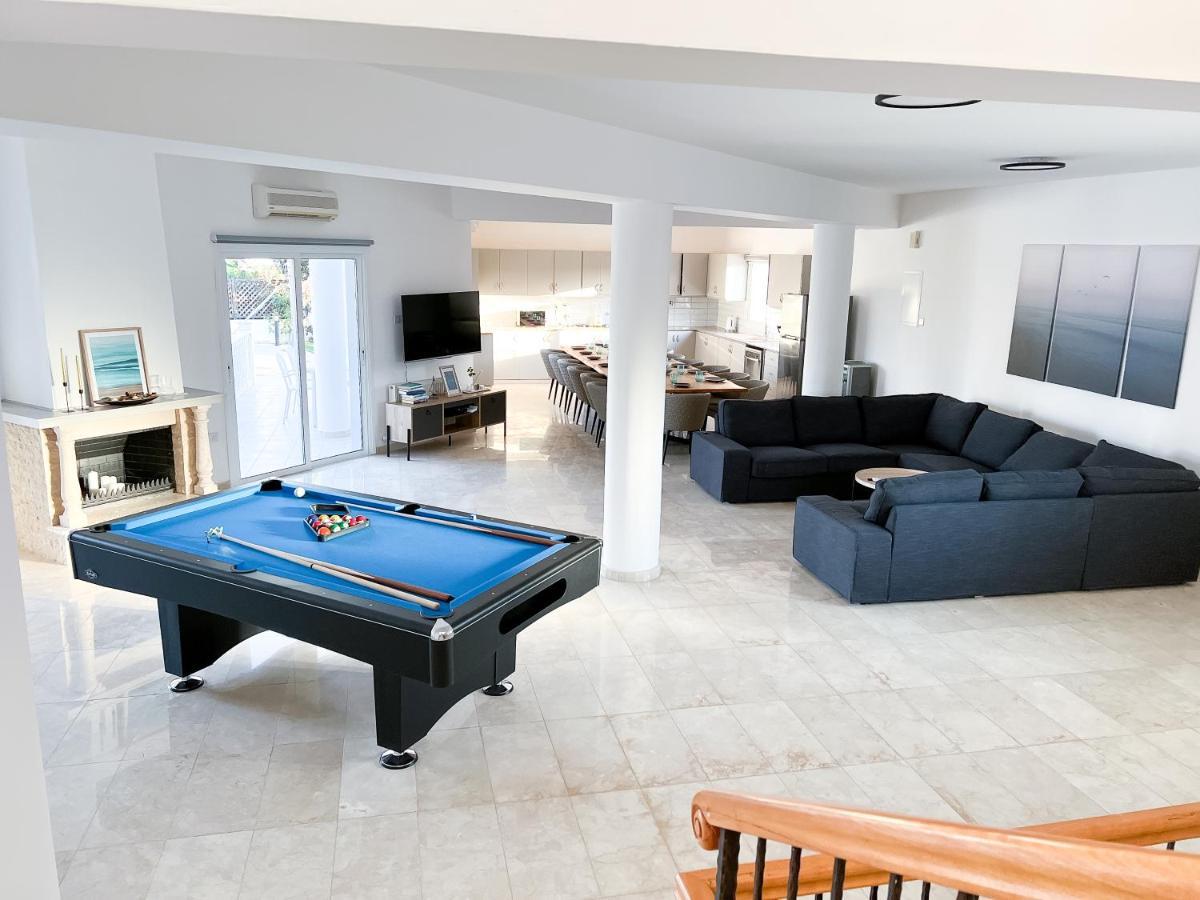 Grand Villa Lynn Seaview Айя-Напа Экстерьер фото