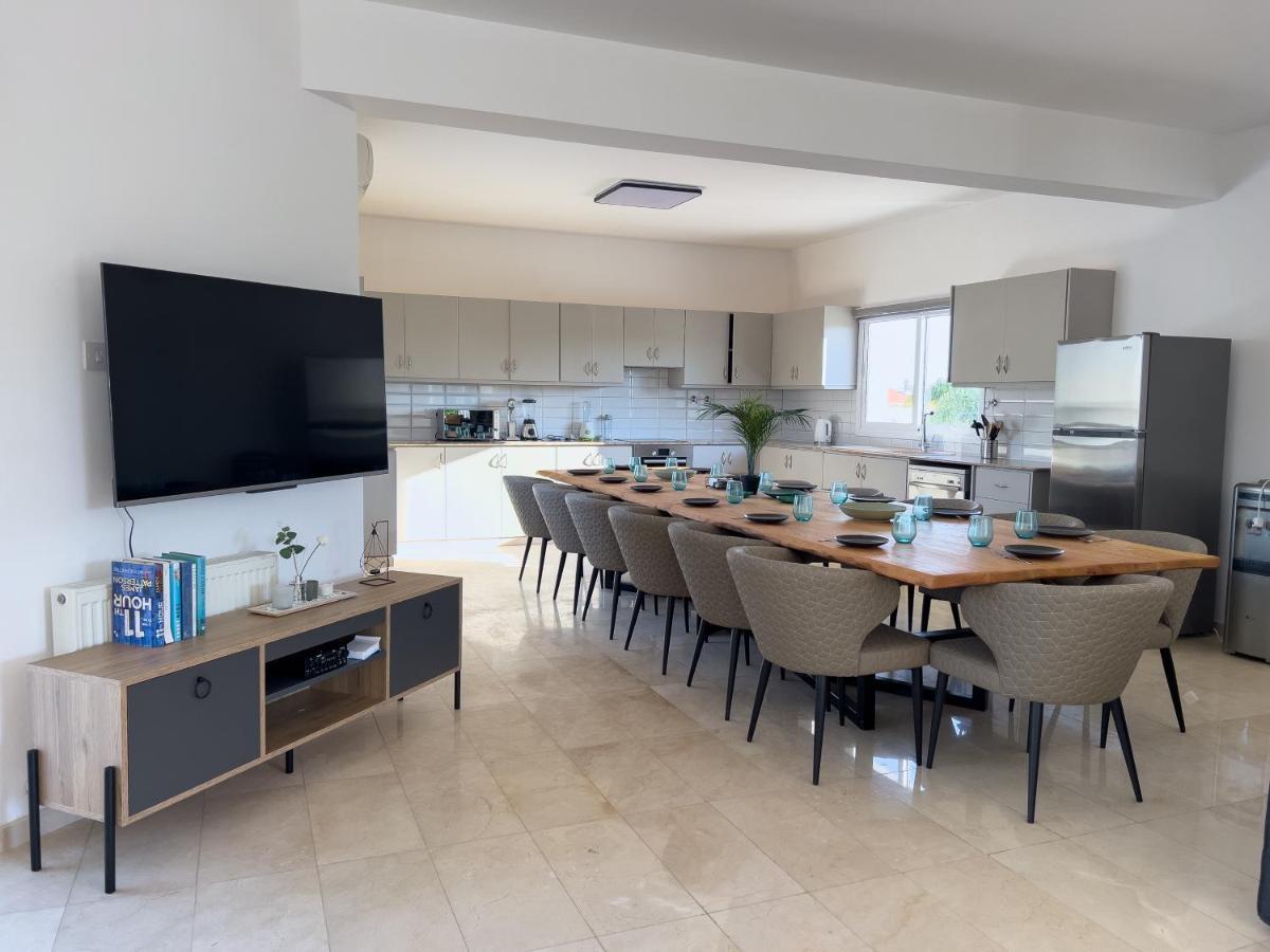 Grand Villa Lynn Seaview Айя-Напа Экстерьер фото