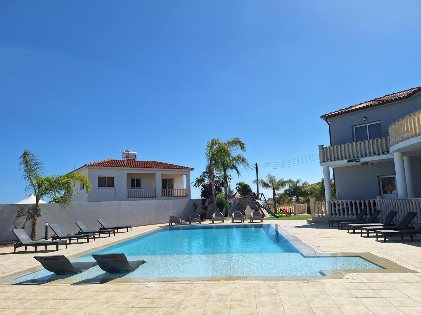 Grand Villa Lynn Seaview Айя-Напа Экстерьер фото